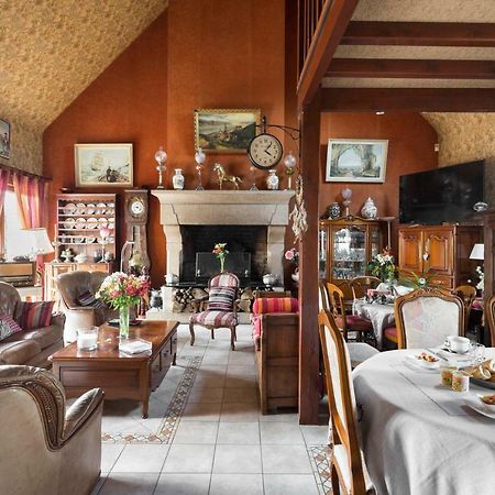 Chez Marie Et Jean Francois Bed & Breakfast Dol-de-Bretagne Bagian luar foto